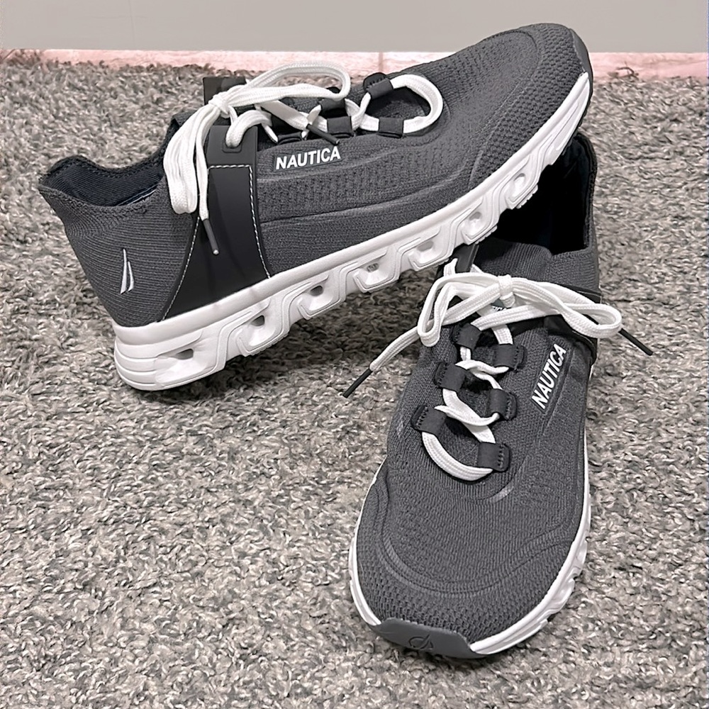 NWOT Nautica Grey Slip-on Sneakers Shoes Women’s Sz 8